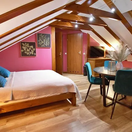 ホームステイ Lena