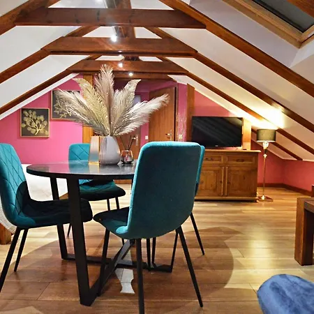 ホームステイ Lena