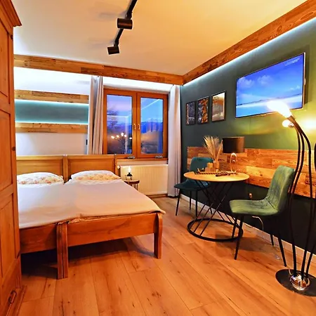 ホームステイ Lena シクラルスカ・ポレンバ